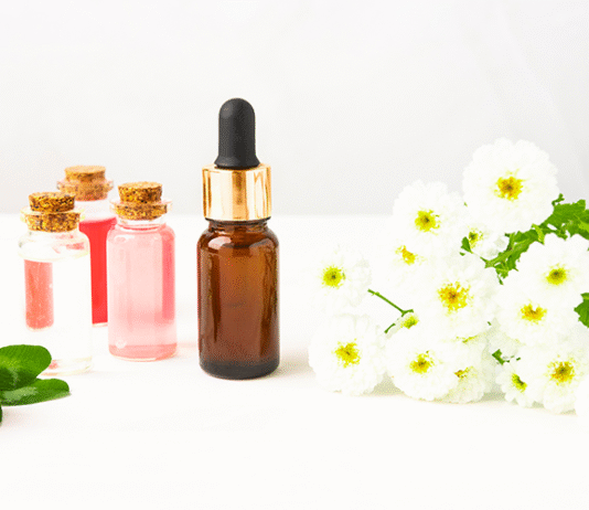 Faça sua inscrição para o Curso de Floral com Flores Brasileiras de Lenísia Septimio. Ensina a tratar emoções como insônia, ansiedade e medos usando a energia das flores